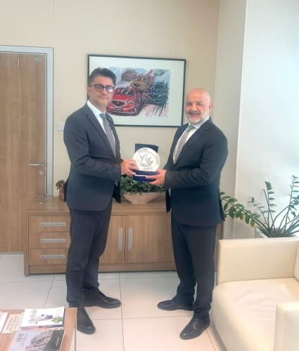 ÜAK Başkanı ve ÇOMÜ Rektörü Prof. Dr. Erenoğlu, Yakın Doğu Üniversitesi Rektörü Prof. Dr. Şanlıdağ’ı Ziyaret Etti