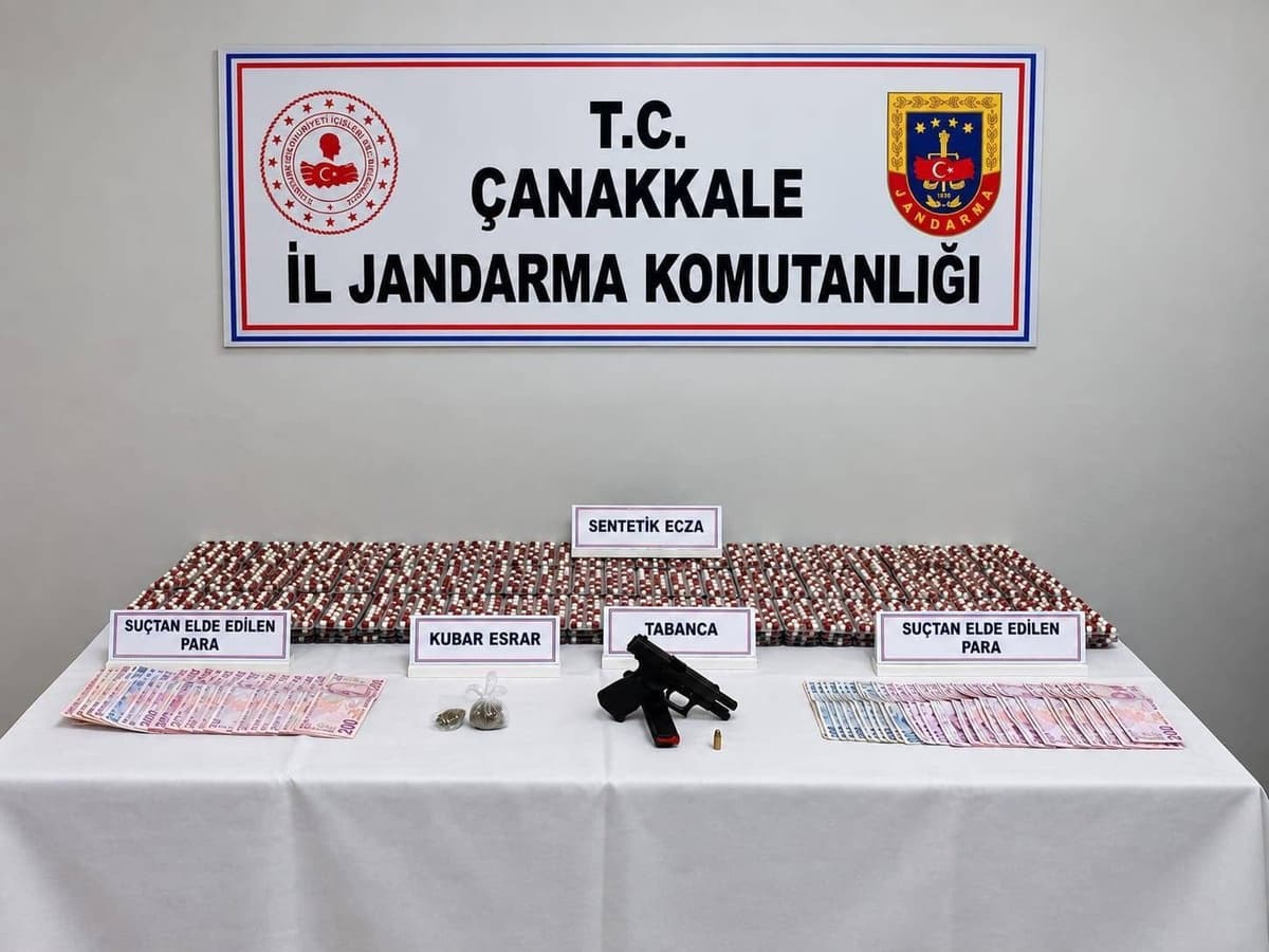 Çanakkale Biga'da narkotik operasyonunda 3 şüpheliden 2'si tutuklama kararıyla cezaevine kondu