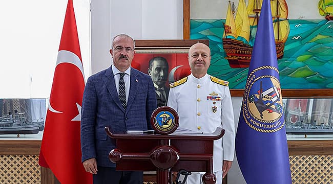 VALİ TORAMAN'DAN EMEKLİYE AYRILAN KOMUTANLARA VEDA ZİYARETİ