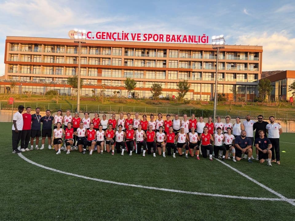 Çanakkale, Flag Futbol Kadın Milli Takımı'nın Geleceğine Yön Verdi: Yoğun Eleme Kampı Tamamlandı