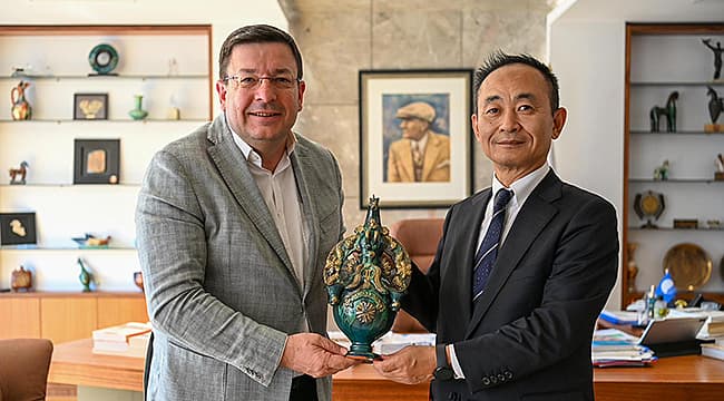BAŞKONSOLOS IWAMA'DAN BAŞKAN ERKEK'E ZİYARET