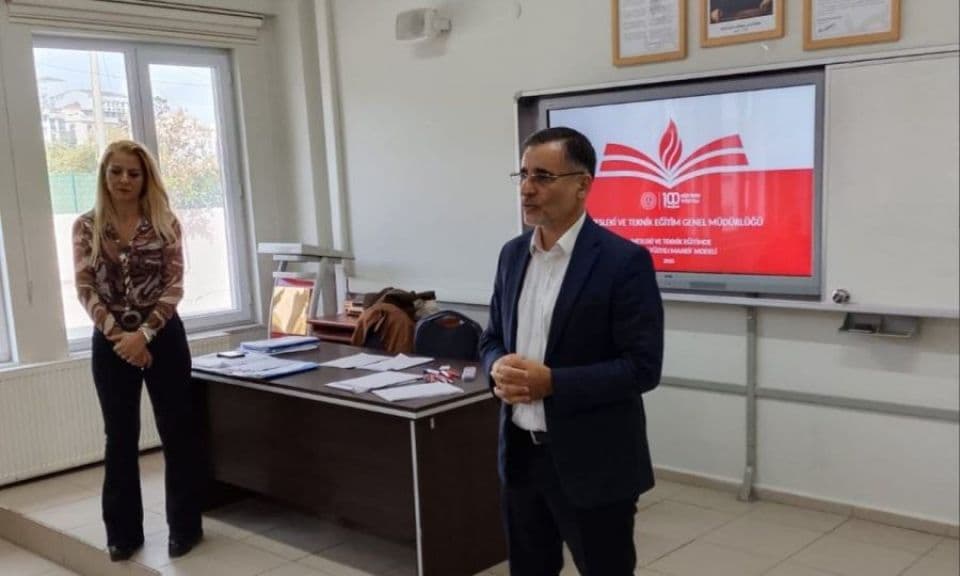 Mesleki eğitim öğretmenlerine Türkiye Yüzyılı Maarif Modeli semineri Biga’da