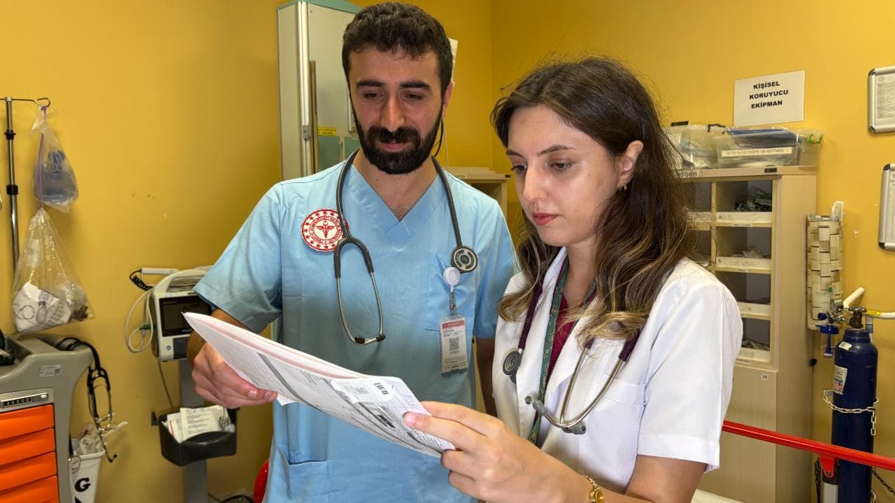 Cem Yılmaz’ın Hayatını Çanakkale’de O Doktor Kurtardı