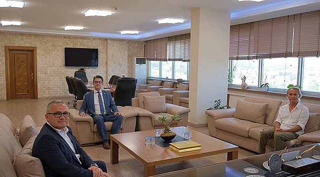 KOMRAT DEVLET ÜNİVERSİTESİ REKTÖRÜ ÇOMÜ'YÜ ZİYARET ETTİ