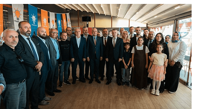 AK PARTİ TEŞKİLATINDA BAYRAMLAŞMA PROGRAMI GERÇEKLEŞTİRİLDİ