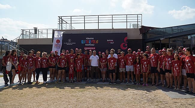 ÇANAKKALE'DE "TARİHE SAYGI ANI DALIŞI" VE "YELKEN SÜRÜŞÜ" DENEYİMİ BAŞLIYOR Kültür ve Turizm Bakanlığı aracılığıyla organize edilen Türkiye Kültür Yolu Festivali bünyesinde Çanakkale Savaşları Gelibolu Tarihi Alan Başkanlığı aracılığıyla
