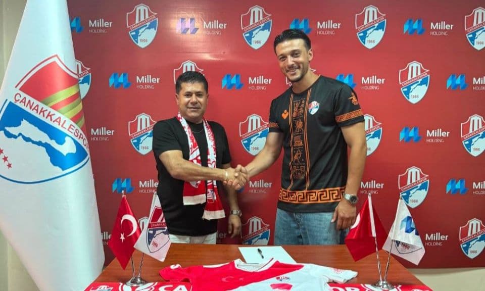 Çanakkalespor’un yeni golcüsü Oğuzhan Palaz takıma katıldı