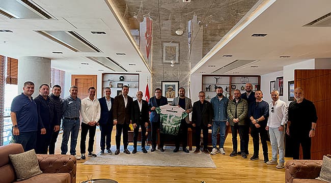 Çanakkale Belediyesi Çanakkalespor'a Destek Verdi – Başkan Muharrem Erkek'le Teşekkür Ziyareti