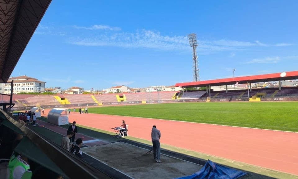 Çanakkale’de Amatör Spor Haftası Atletizm Yarışmaları 18 Mart Stadyumu’nda Başladı