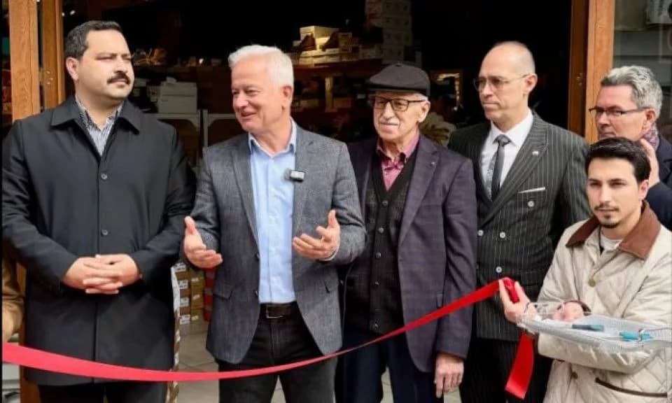 Solmaz Ayakkabı Çanakkale'ye Yeni Yatırım: Solmaz Outlet Açıldı