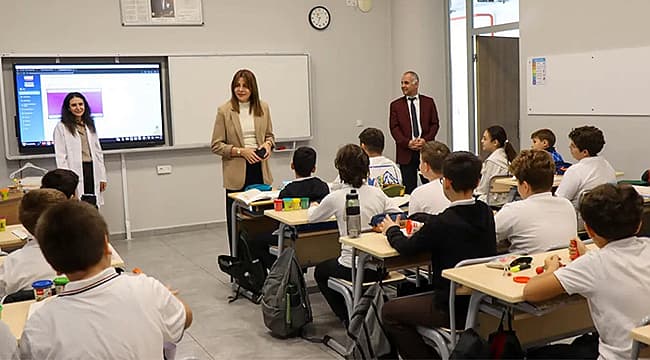 Mine Hayta, Çanakkale’de Meslek Öğretmenleri ve Öğrencilerle Buluştu