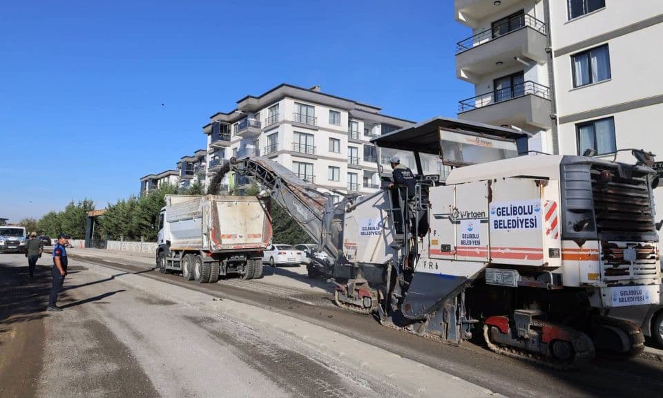 Gelibolu'da Kapsamlı Hizmet Seferberliği: Mahalle Mahalle, Sokak Sokak Yenilenme Rüzgarı