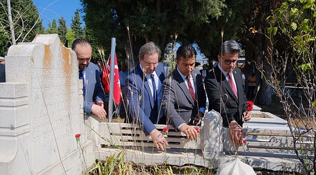 ÇANAKKALE ONSEKİZ MART ÜNİVERSİTESİ, 15 TEMMUZ ŞEHİTLERİNİ DUALARLA ANDI