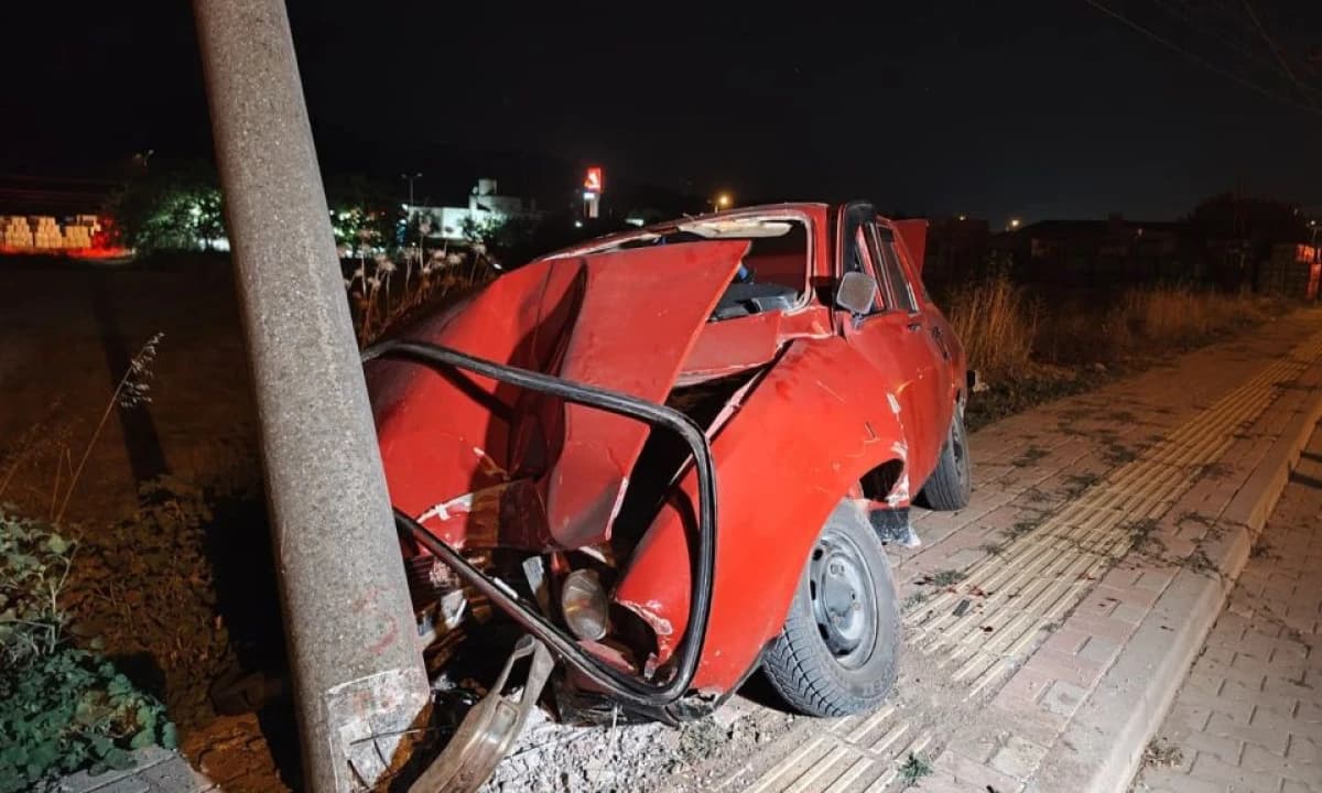 Feci Kaza: 3 Ağır Yaralı, 5 Yaşındaki Çocuk Hayatını Kaybetti.. haberi
