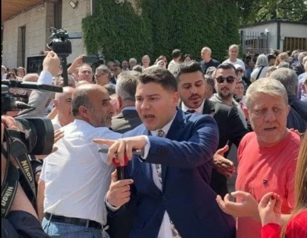 CHP Grup Toplantısı Öncesinde Gerginlik