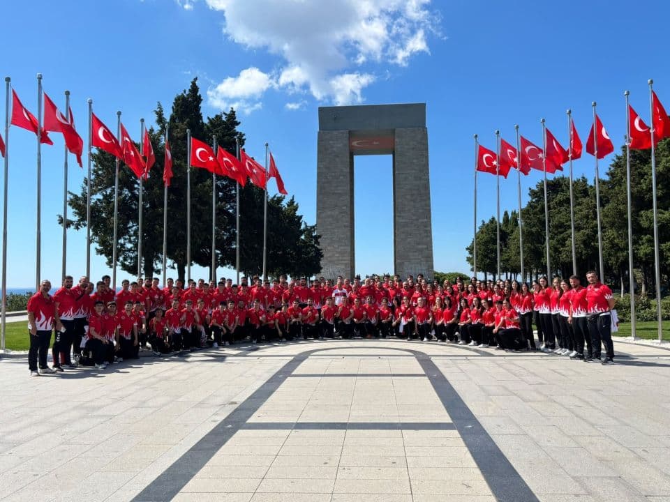 Milli Kick Boksçular Çanakkale’de Atalarını Ziyaret Etti